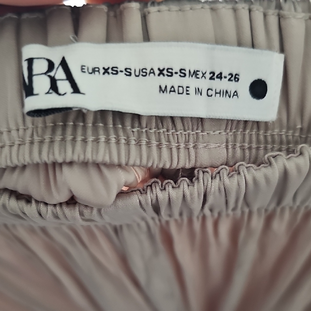 Zara Cream Pleated Maxi Skirt - Picture 2 of 4